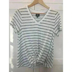 Bobeau Women’s top Size: Small Blue & White Stripes